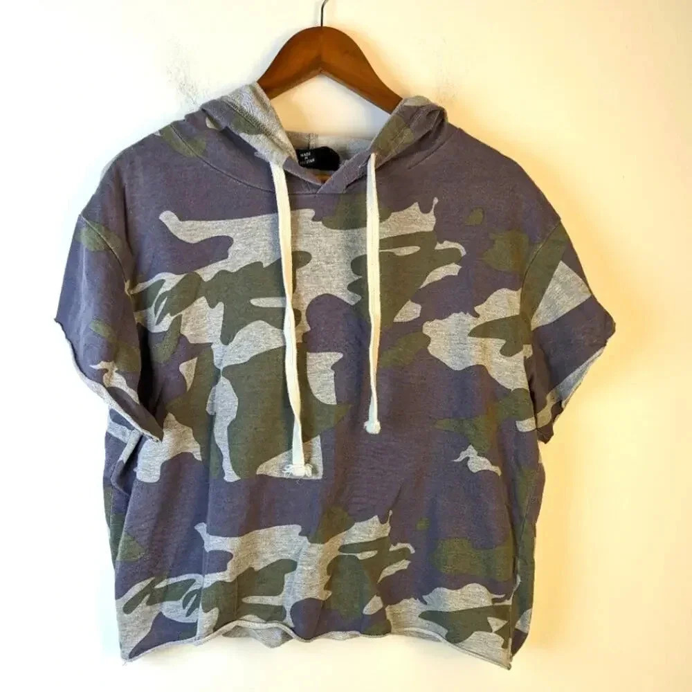 Stitch + Stardom Camo Sweatshirt - Large
